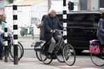 Amsterdam 10 april 2018
Henk Spaan bellend op de fiets in Amsterdam