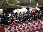 Eindhoven, 16 April 2018
PSV-AJAX, eindstand 3-0 en Landskampioen Seizoen 2017-2018
Huldiging op het gemeentehuis Eindhoven