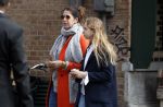 Amsterdam 14 april 2018 
Isa Hoes en haar dochter Vlinder eten ijsje