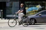 Amsterdam 5mei 2018
Ivo Niehe op zijn damesfiest in Amsterdam zuid.