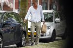 Amsterdam / Loosdrecht 12 mei 2018
Jeroen Pauw en zijn vriendin Zoe doen boodschappen in Amsterdam waarna ze naar hun boot in Loosdrecht rijden.