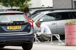 Amsterdam / Loosdrecht 12 mei 2018
Jeroen Pauw en zijn vriendin Zoe doen boodschappen in Amsterdam waarna ze naar hun boot in Loosdrecht rijden.