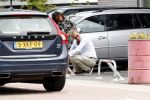 Amsterdam / Loosdrecht 12 mei 2018
Jeroen Pauw en zijn vriendin Zoe doen boodschappen in Amsterdam waarna ze naar hun boot in Loosdrecht rijden.