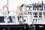 Amsterdam / Loosdrecht 12 mei 2018
Jeroen Pauw en zijn vriendin Zoe doen boodschappen in Amsterdam waarna ze naar hun boot in Loosdrecht rijden.