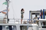 Amsterdam / Loosdrecht 12 mei 2018
Jeroen Pauw en zijn vriendin Zoe doen boodschappen in Amsterdam waarna ze naar hun boot in Loosdrecht rijden.
