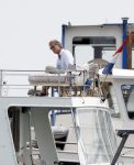 Amsterdam / Loosdrecht 12 mei 2018
Jeroen Pauw en zijn vriendin Zoe doen boodschappen in Amsterdam waarna ze naar hun boot in Loosdrecht rijden.