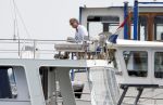 Amsterdam / Loosdrecht 12 mei 2018
Jeroen Pauw en zijn vriendin Zoe doen boodschappen in Amsterdam waarna ze naar hun boot in Loosdrecht rijden.