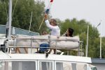 Amsterdam / Loosdrecht 12 mei 2018
Jeroen Pauw en zijn vriendin Zoe doen boodschappen in Amsterdam waarna ze naar hun boot in Loosdrecht rijden.