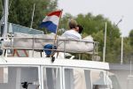 Amsterdam / Loosdrecht 12 mei 2018
Jeroen Pauw en zijn vriendin Zoe doen boodschappen in Amsterdam waarna ze naar hun boot in Loosdrecht rijden.