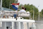 Amsterdam / Loosdrecht 12 mei 2018
Jeroen Pauw en zijn vriendin Zoe doen boodschappen in Amsterdam waarna ze naar hun boot in Loosdrecht rijden.