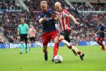 Eindhoven, 15 April 2018
PSV-AJAX, eindstand 3-0 en Landskampioen Seizoen 2017-2018
Jorrit Hendrix in duel met Siem de Jong