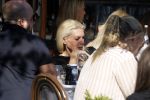Amsterdam 18 april 2018
Judith osborn met (een) vriend op etrras bij George.