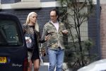 Amsterdam 23 april 2018
Judith Osborn met (een) vriend op straat en op terras bij George in Amsterdam zuid.