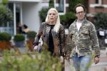Amsterdam 23 april 2018
Judith Osborn met (een) vriend op straat en op terras bij George in Amsterdam zuid.