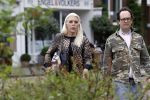 Amsterdam 23 april 2018
Judith Osborn met (een) vriend op straat en op terras bij George in Amsterdam zuid.
