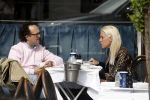 Amsterdam 23 april 2018
Judith Osborn met (een) vriend op straat en op terras bij George in Amsterdam zuid.