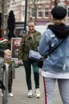 Amsterdam 11 april 2018
Kelly Loef met zoontje