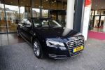 Amsterdam 18 april 2018
 Koning Willem-Alexander en koningin Maxima wonen de premiere bij van Gurre-Lieder in de Nationale Opera & Ballet in de stopera. verlengde audi A8