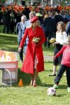 Groningen 27 april 2018
Koningsdag in Groningen met Koning Willem Alexander Koningin Maxima prinses Amalia Arian Alexia . Verder ook aanwezig Prins Maurits Prinses Marilene Prins Bernhard Prinses Annette Prins Floris Prinses Aimee en prins Pieter Christiaan.