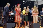 Groningen 27 april 2018
Koningsdag in Groningen met Koning Willem Alexander Koningin Maxima prinses Amalia Arian Alexia . Verder ook aanwezig Prins Maurits Prinses Marilene Prins Bernhard Prinses Annette Prins Floris Prinses Aimee en prins Pieter Christiaan.