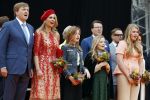 Groningen 27 april 2018
Koningsdag in Groningen met Koning Willem Alexander Koningin Maxima prinses Amalia Arian Alexia . Verder ook aanwezig Prins Maurits Prinses Marilene Prins Bernhard Prinses Annette Prins Floris Prinses Aimee en prins Pieter Christiaan.