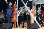 Groningen 27 april 2018
Koningsdag in Groningen met Koning Willem Alexander Koningin Maxima prinses Amalia Arian Alexia . Verder ook aanwezig Prins Maurits Prinses Marilene Prins Bernhard Prinses Annette Prins Floris Prinses Aimee en prins Pieter Christiaan.