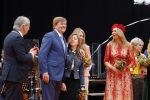 Groningen 27 april 2018
Koningsdag in Groningen met Koning Willem Alexander Koningin Maxima prinses Amalia Arian Alexia . Verder ook aanwezig Prins Maurits Prinses Marilene Prins Bernhard Prinses Annette Prins Floris Prinses Aimee en prins Pieter Christiaan.