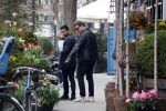 Amsterdam 14 april 2018
Leco v Zadelhoff met zijn vriend Carlos op de cornelis schuytstraat.