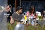 Amsterdam 19 april 2018
Lil Kleine met zijn vriendin jamie Vaes op terras bij George