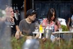 Amsterdam 19 april 2018
Lil Kleine met zijn vriendin jamie Vaes op terras bij George