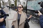 Hamburg 13 april 2018
Sylvie Meis viert haar 40e verjaardag oa met haar vader en moeder en haar broer Daniel. Ze gingen smiddags lunchen in Restaurant Daniel en s avonds was het feest in hotel Radisson Blue in Hamburg. De PA van Sylvie  Marina Coburger