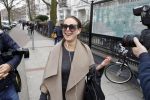 Hamburg 13 april 2018
Sylvie Meis viert haar 40e verjaardag oa met haar vader en moeder en haar broer Daniel. Ze gingen smiddags lunchen in Restaurant Daniel en s avonds was het feest in hotel Radisson Blue in Hamburg. De PA van Sylvie  Marina Coburger