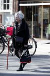 Amsterdam 16 april 2018
Marjan Berk met wandelstok op de beethovenstraat.