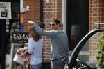 Amsterdam 10 april 2018 
Michael Reiziger met zijn vrouw Anemone in Amsterdam zuid