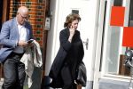 Amsterdam  17 april 2018
Neelie Kroes met een man op terras en op straat op de cornelis schuytstraat
