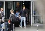Ibiza 28 april 2018
Prinses Margarita met haar man Tjalling ten Cate en hun dochters Paola en Julia op het viegveld van ibiza
