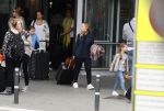 Ibiza 28 april 2018
Prinses Margarita met haar man Tjalling ten Cate en hun dochters Paola en Julia op het viegveld van ibiza