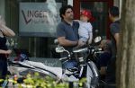 Amsterdam 6 mei 2018
Een zwanger Liza Sips met partner Ralph Manheim en zoon