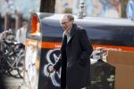 Amsterdam 7 april 2018
Schrijver Remco Campert met wandelstok in Amsterdam zuid.