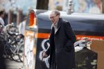 Amsterdam 7 april 2018
Schrijver Remco Campert met wandelstok in Amsterdam zuid.