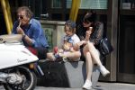Amsterdam 22 april 2018
Robert ten Brink zijn vrouw Roos en hun kleinzoon eten ijsje