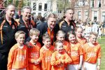 Groningen 27 april 2018
Koningsdag in Groningen met Koning Willem Alexander Koningin Maxima prinses Amalia Arian Alexia . Verder ook aanwezig Prins Maurits Prinses Marilene Prins Bernhard Prinses Annette Prins Floris Prinses Aimee en prins Pieter Christiaan. Ronald Koeman
