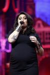Amsterdam 14 april 2018
Heel holland zingt Hazes in het ziggo dome met oa Andre Hazes Jr Jeroen v d Boom Xander de Buisonje Roxeanne Hazes (zwanger) Peter Beense Trijntje Oosterhuis Danny de Munk Silver Metz en Barry Hay.