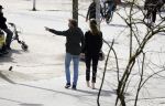 Amsterdam 7 april 2018
Sjoerd v Ramshorst met zijn nieuwe vriendin in het vondelpark