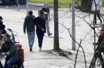 Amsterdam 7 april 2018
Sjoerd v Ramshorst met zijn nieuwe vriendin in het vondelpark