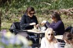 Amsterdam 7 april 2018
Susan Visser met vriendin en hondje in het Vondelpark