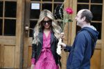 Hamburg 13 april 2018
Sylvie Meis viert haar 40e verjaardag oa met haar vader en moeder en haar broer Daniel. Ze gingen smiddags lunchen in Restaurant Daniel en s avonds was het feest in hotel Radisson Blue in Hamburg.
