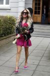 Hamburg 13 april 2018
Sylvie Meis viert haar 40e verjaardag oa met haar vader en moeder en haar broer Daniel. Ze gingen smiddags lunchen in Restaurant Daniel en s avonds was het feest in hotel Radisson Blue in Hamburg.