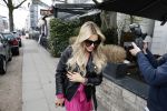 Hamburg 13 april 2018
Sylvie Meis viert haar 40e verjaardag oa met haar vader en moeder en haar broer Daniel. Ze gingen smiddags lunchen in Restaurant Daniel en s avonds was het feest in hotel Radisson Blue in Hamburg.