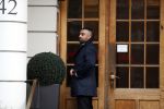Hamburg 13 april 2018
Sylvie Meis viert haar 40e verjaardag oa met haar vader en moeder en haar broer Daniel. Ze gingen smiddags lunchen in Restaurant Daniel en s avonds was het feest in hotel Radisson Blue in Hamburg. Chauffeur Sylvie